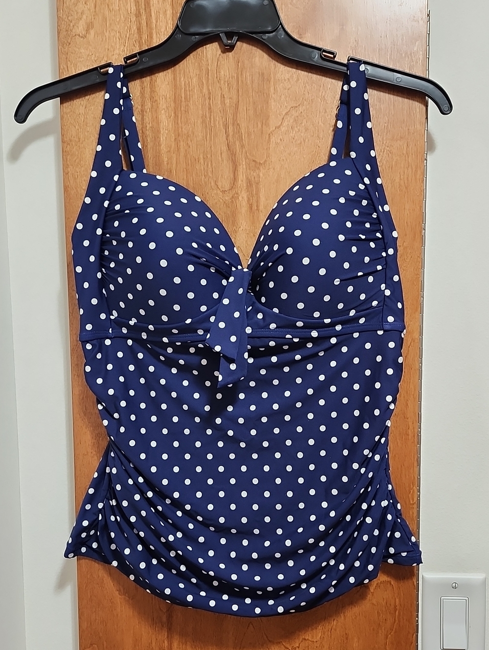 NWOT Sonnet Shores Size 14 Navy & White Polka Dot Tankini Swim Top